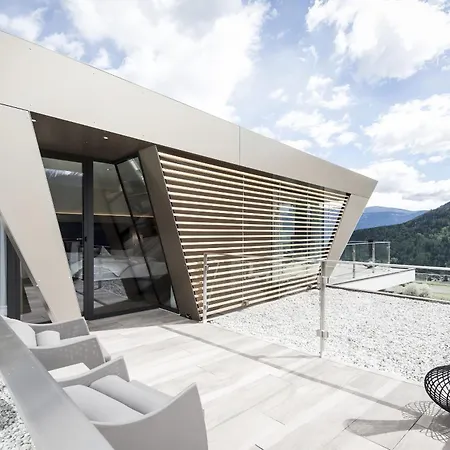 Boutique Burgund Aparthotel Parcines